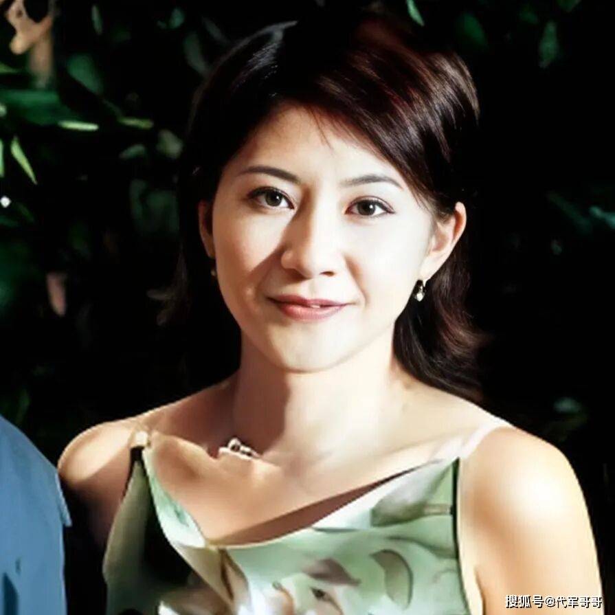 62岁张涵予近况曝光 娶大学同学零绯闻 如今婚姻幸福