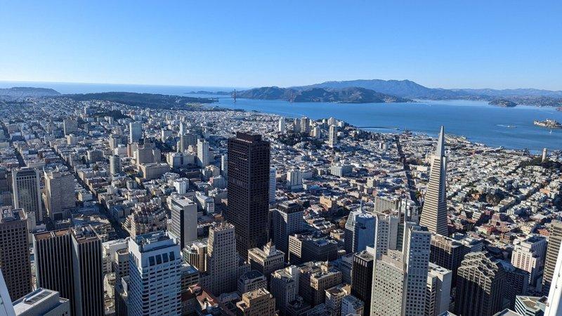 倡议人士指出，未经许可的房屋改建，在全旧金山市各社区普遍存在。这些改建实际上是在私下进行，市府能否发现这些行为，取决于举报人和不满的邻居投诉。 (图取自旧金山县市府脸书)