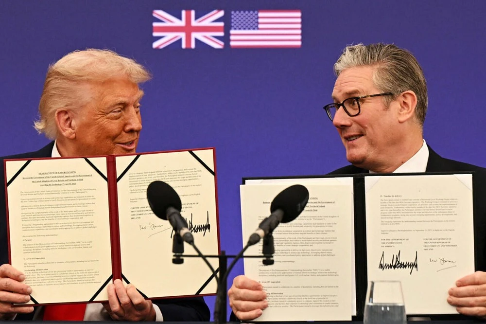 英国脱欧后更需要在美欧之间维持微妙平衡,若同时疏远美国,又难以完全融入欧盟核心决策圈,战略空间可能反而缩小。 (资料照片/美联社)