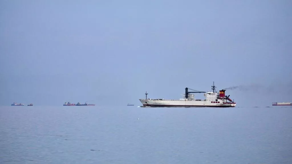 川普称“几乎已没有可打击目标了” 军方暗示打击港口