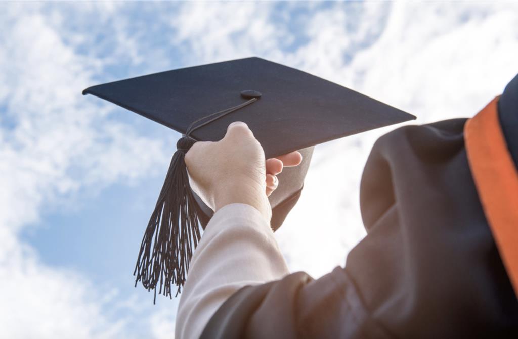 大学科系大洗牌！ 中国传媒大学砍16专业，AI浪潮逼教育变革。 （示意图：shutterstock/达志）