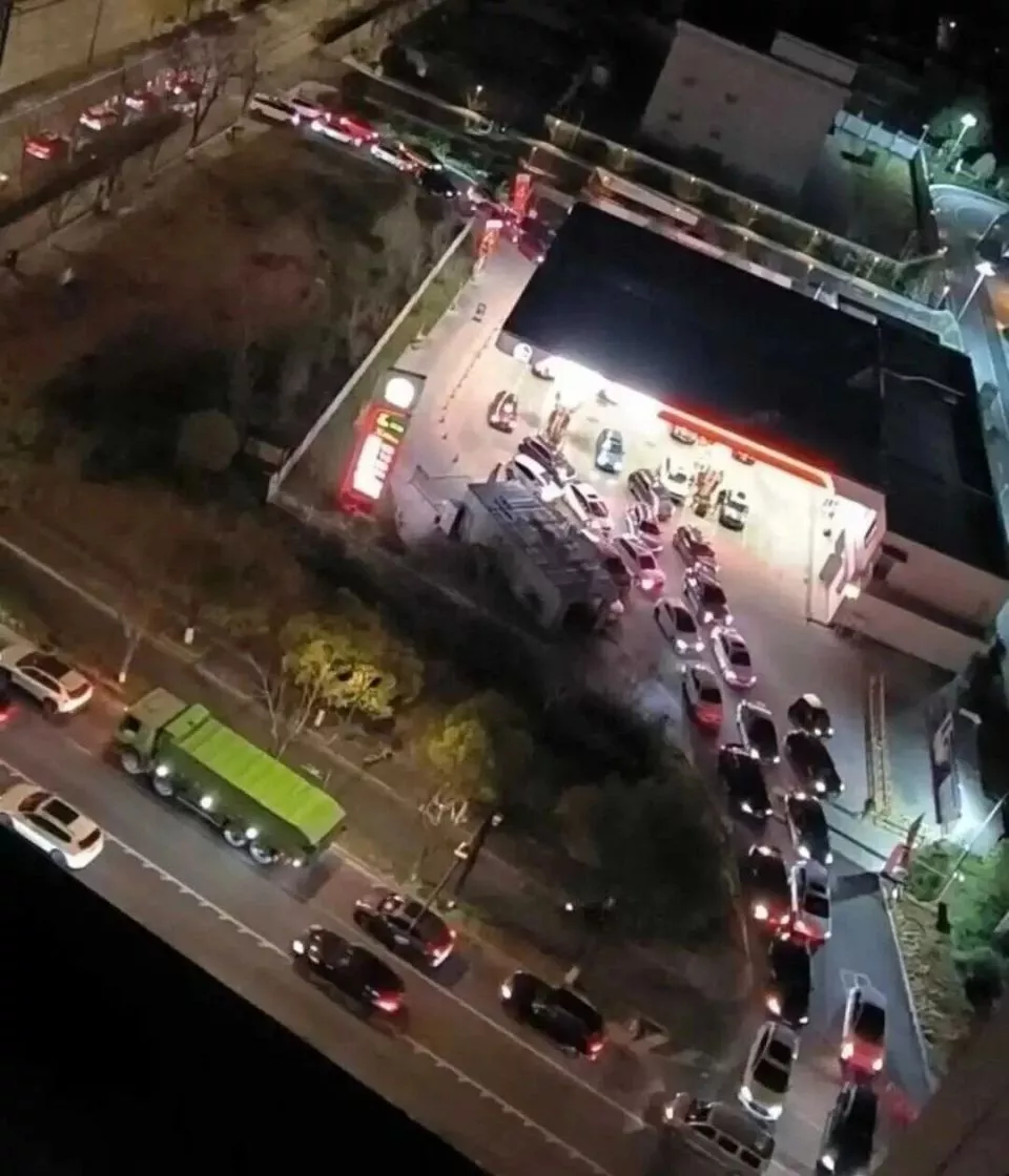 油价只涨了5毛，为什么中产还是破防了？