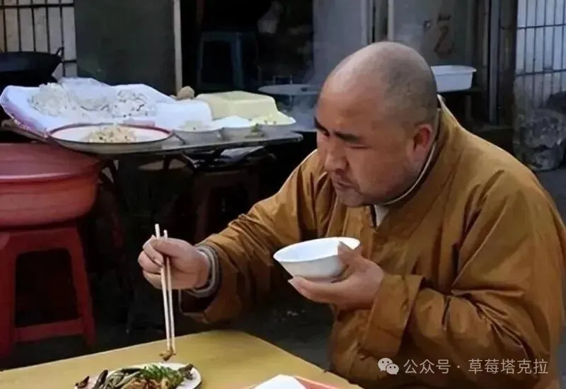 和尚们吃素，为何还肥头大耳？4个关键原因