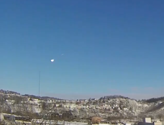 NASA:一颗7.7吨陨石在俄亥俄州上空爆炸 NASA:一颗7.7吨陨石在俄亥俄州上空爆炸