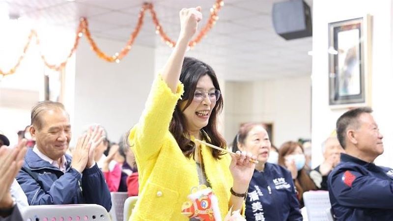 吴子嘉强调,郑丽文(图)让国民党全面性扣分。 (图/翻摄自郑丽文脸书)