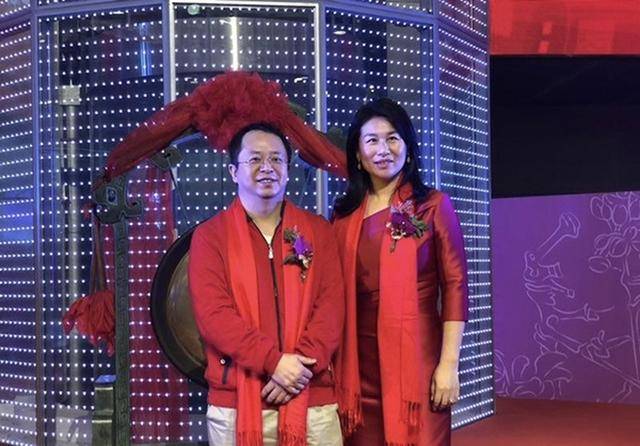 用一场离婚，她分走前夫近90亿人民币资产