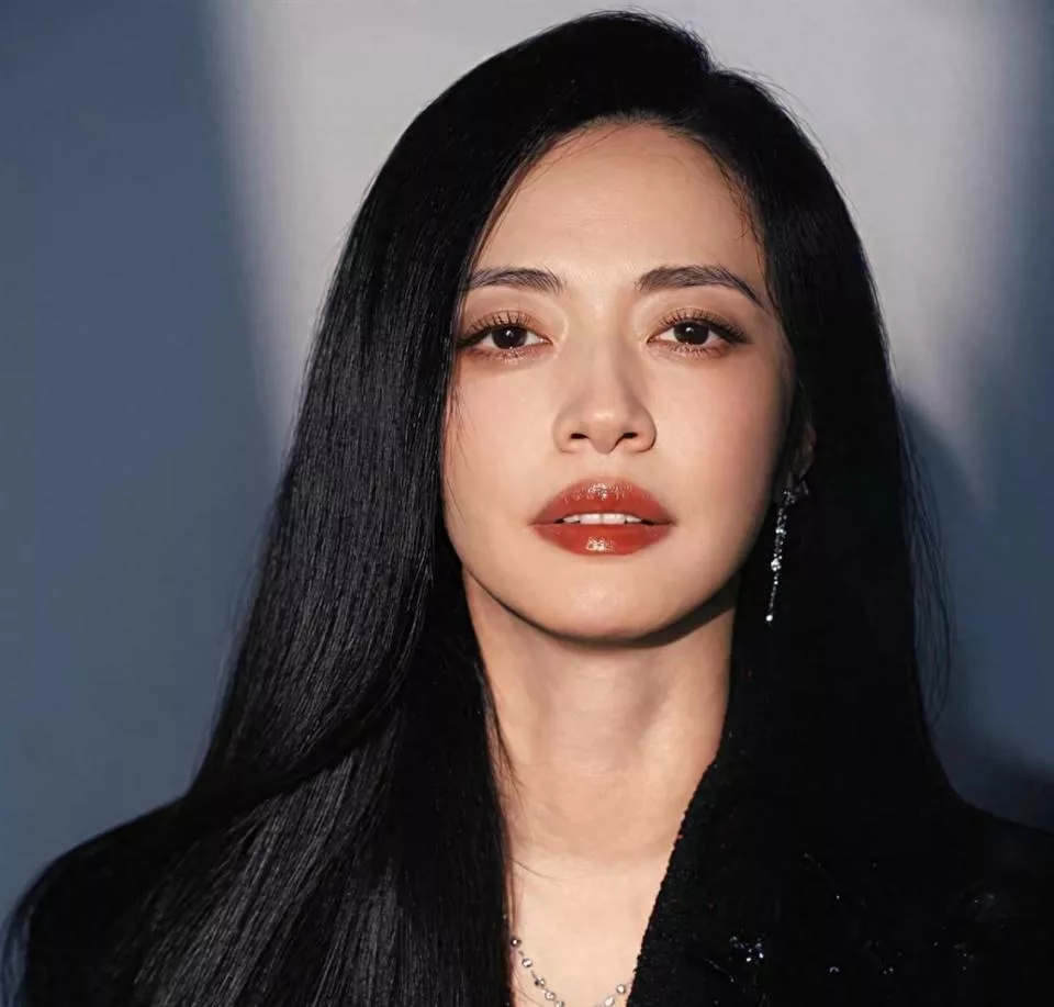 姚晨离婚内幕被曝！都不省油