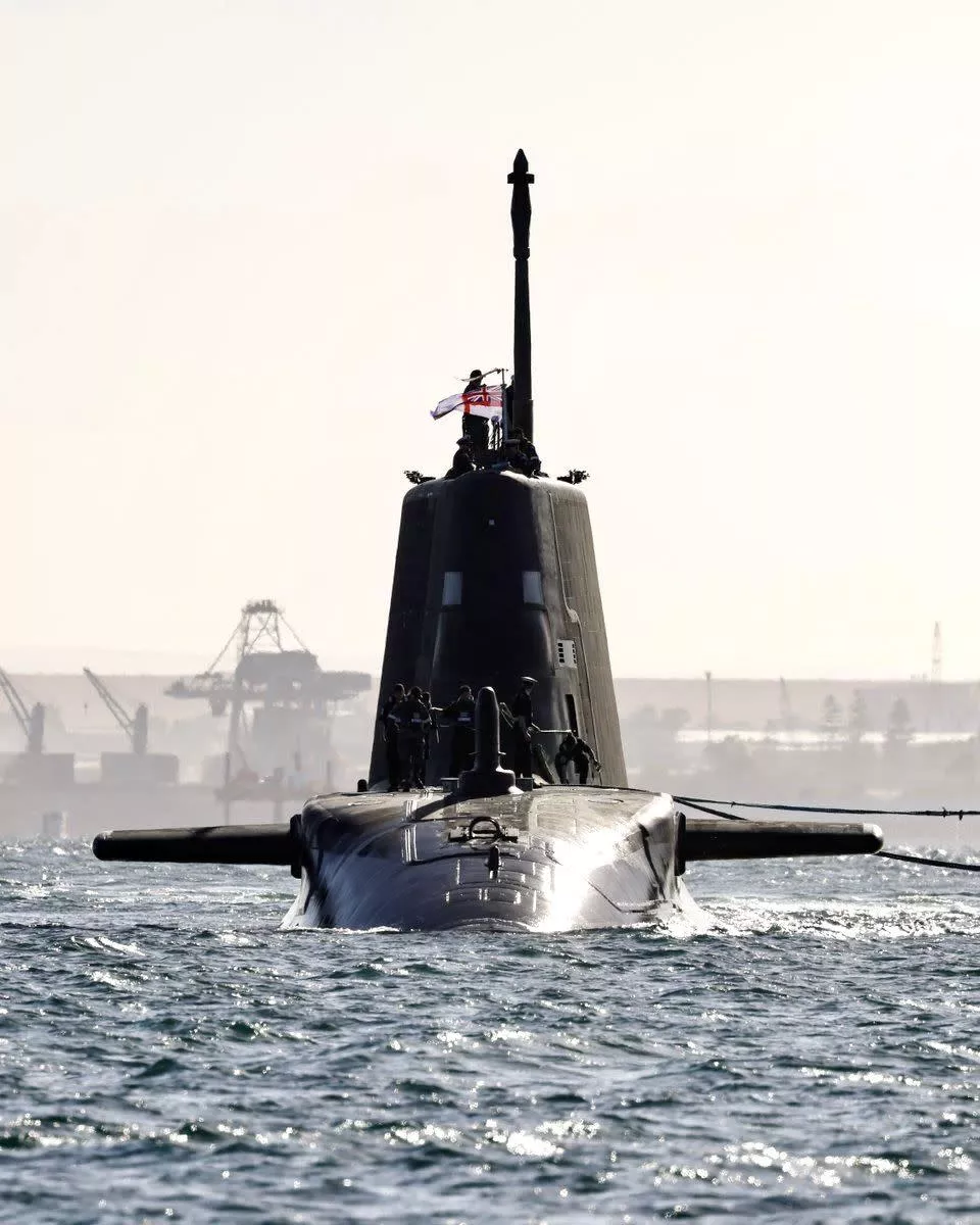 英国核潜艇抵中东！配战斧导弹 靠近荷莫兹海峡