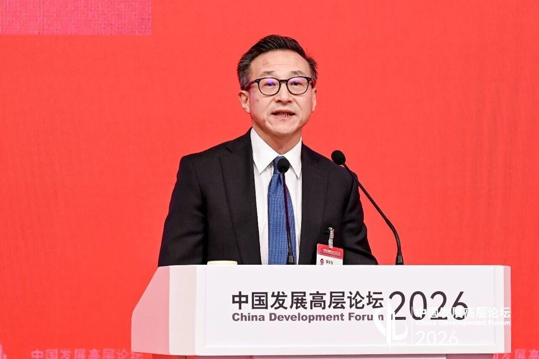 阿里巴巴集团主席蔡崇信指出,中国为AI产业提供充足的电力供应和成本优势,成为AI... 阿里巴巴集团主席蔡崇信指出,中国为AI产业提供充足的电力供应和成本优势,成为AI...