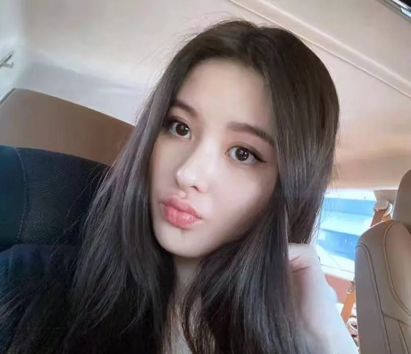 名媛孙芸芸回应47岁升级做外婆,一直支持女儿的选择