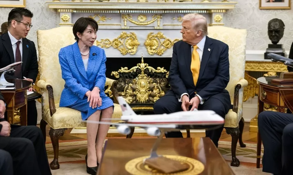 面对特朗普,“宪法第9条”反救了高市早苗一命