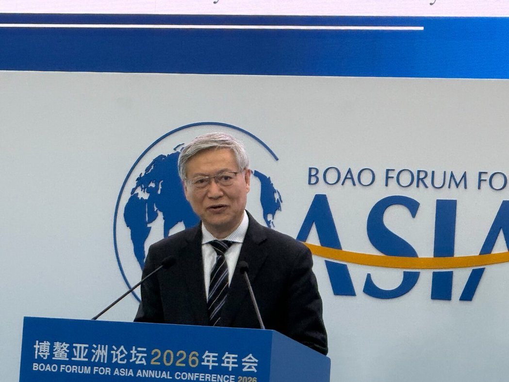 中国社会科学院大学国际政治经济学院院长张宇燕表示,今年预测亚洲经济增长值为4.5... 中国社会科学院大学国际政治经济学院院长张宇燕表示,今年预测亚洲经济增长值为4.5...