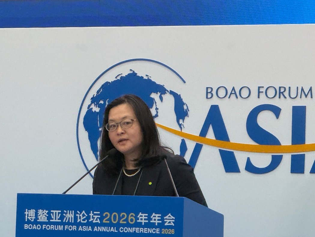 德勤中国研究主管合伙人陈岚表示,全球AI产业格局东移趋势明显,亚洲从AI下游应用... 德勤中国研究主管合伙人陈岚表示,全球AI产业格局东移趋势明显,亚洲从AI下游应用...