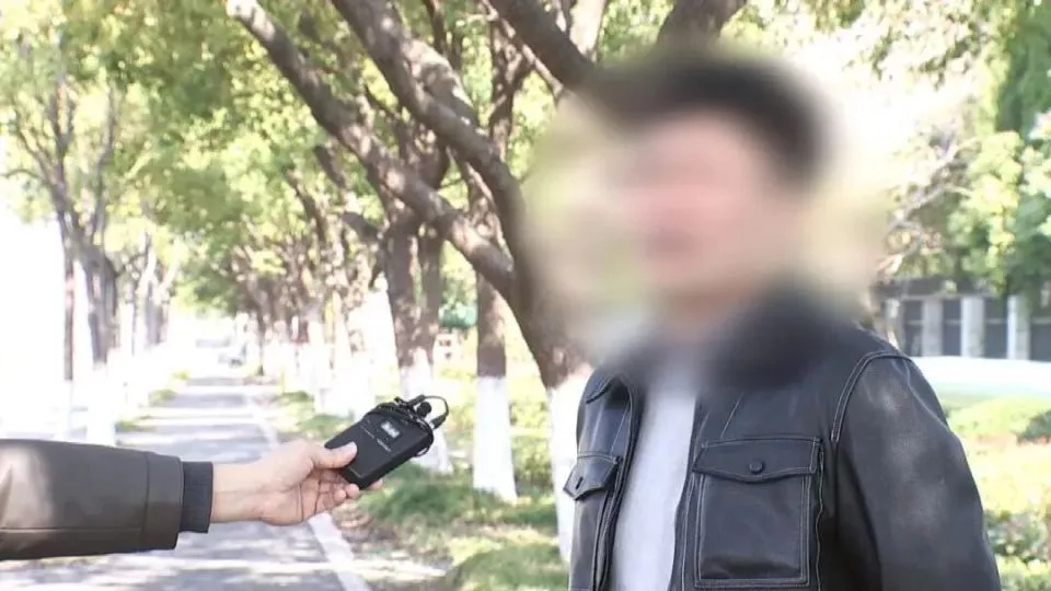 年收入五六十万元，男子找36名同事借款200多万元被辞