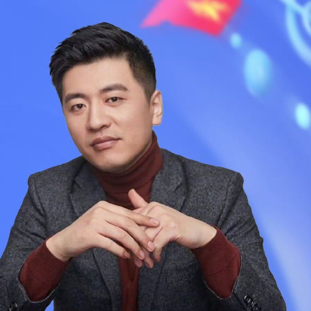 大陆网红补教名师张雪峰24日中午跑步时心源性猝死,享年41岁。(图/取自张雪峰个... 大陆网红补教名师张雪峰24日中午跑步时心源性猝死,享年41岁。(图/取自张雪峰个...