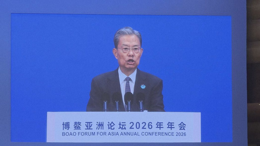 大陆十四届全国人大常委会委员长赵乐际出席26日博鳌亚洲论坛全体大会并发表演说。记... 大陆十四届全国人大常委会委员长赵乐际出席26日博鳌亚洲论坛全体大会并发表演说。记...