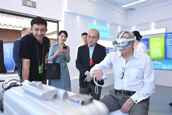 美国前商务部长古铁雷斯：中美差异一直存在,但...