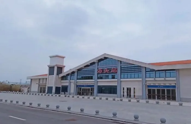 新世纪NewCenturyNet: 二十多所高铁站建成后被闲置，谁来为幽灵工程买单？（附：中国最寂寞的高铁站……）