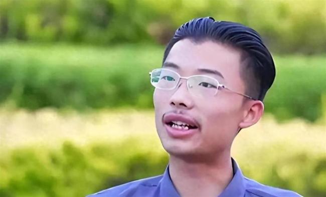 曾日涨百万，一夜爆红的郭有才，如今怎样了