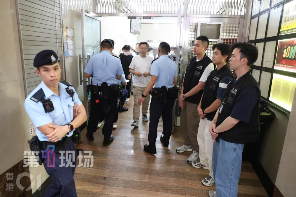 香港警方捣破油尖区卖淫场所 有未成年少女、跨性别