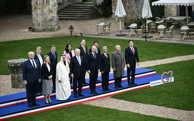 鲁比奥遭外交冷遇？G7外长会合影后无人发声