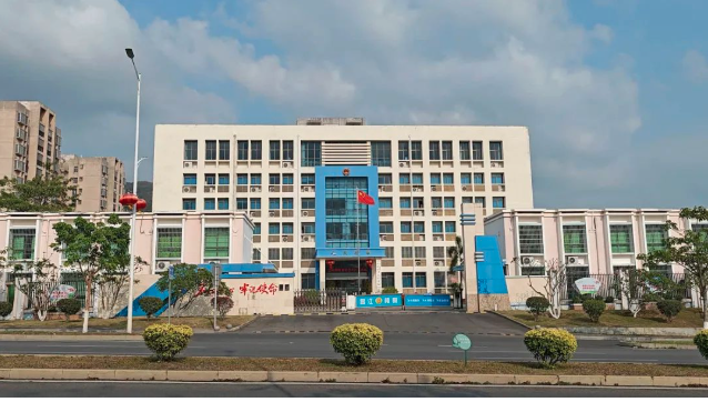 41岁单亲妈被羁押821天无罪释放 申请国陪结果…