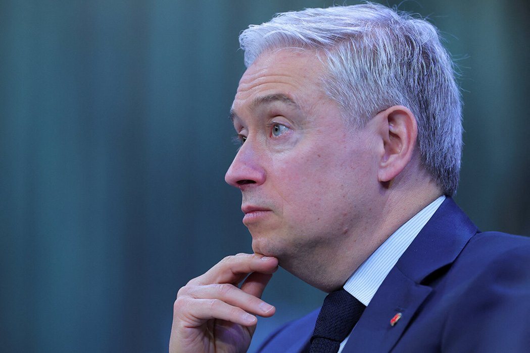 加拿大财政部部长商鹏飞将于4月1日至4日访华,与中方展开交流。(观察者网) 加拿大财政部部长商鹏飞将于4月1日至4日访华,与中方展开交流。(观察者网)